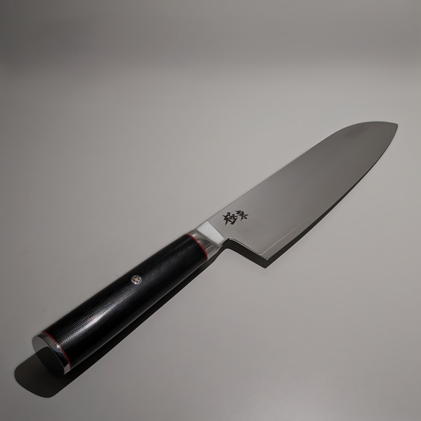 Santoku Messer AUS-10 (180 mm)